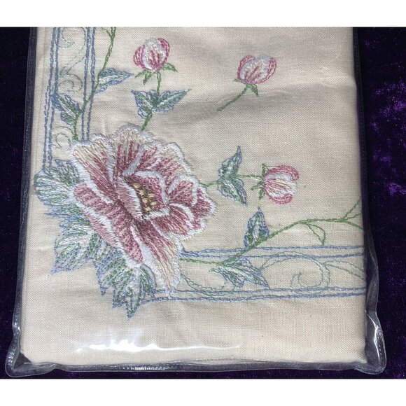 Lenox Linens Charleston Napkins Set Of 4 Pink Floral Embroidery New Rare HTF - Picture 2 of 4